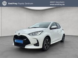Schneeweiß Neu 2025 Toyota Yaris Hybrid Comfort Limousine | 25.350 € (Guter Preis)
