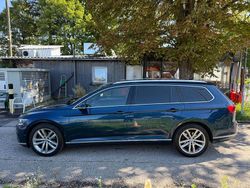 Blau Gebraucht 2020 VW Passat Elegance Kombi | 18.900 € (Etwas zu teuer)