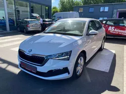 Candyweiss Gebraucht 2021 Skoda Scala Ambition Kleinwagen | 15.880 € (Fairer Preis)