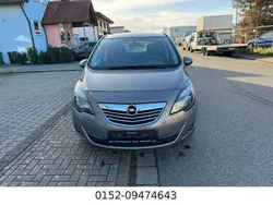 Braun Gebraucht 2010 Opel Meriva Innovation Van / Kleinbus | 5.399 € (Fairer Preis)
