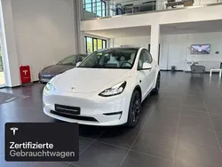 Weiß Gebraucht 2024 Tesla Model Y Performance SUV | 45.900 € (Fairer Preis)