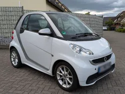 Weiß Gebraucht 2013 Smart ForTwo Coupé Coupé | 7.000 €