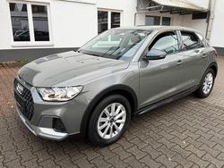 Grau Gebraucht 2023 Audi A1 Comfort Limousine | 22.399 € (Fairer Preis)