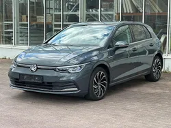 Grau Gebraucht 2020 VW Golf VIII Style Limousine | 21.990 € (Guter Preis)