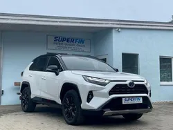Weiß Gebraucht 2023 Toyota RAV4 Hybrid Style SUV | 45.990 € (Fairer Preis)