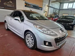 Silber Gebraucht 2011 Peugeot 207 CC Premium Cabrio | 6.499 € (Teuer)