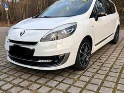 Weiß Gebraucht 2012 Renault Grand Scénic III Bose Edition Van / Kleinbus | 7.499 € (Teuer)