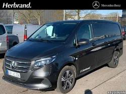 Grau Gebraucht 2024 Mercedes Vito Van / Kleinbus | 51.111 € (Teuer)