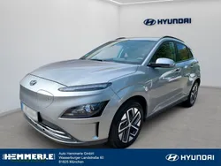 Shimmering silver / met Gebraucht 2023 Hyundai Kona Edition 30+ SUV | 22.480 € (Guter Preis)