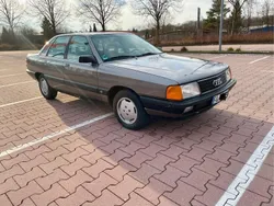 Grau Gebraucht 1988 Audi 100 Limousine | 6.200 €