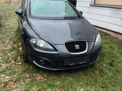 Grau Gebraucht 2012 Seat Leon Kleinwagen | 3.350 € (Superpreis)