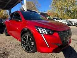 Rot Gebraucht 2022 Peugeot 208 GT Kleinwagen | 16.990 € (Guter Preis)