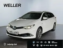 Weiß Gebraucht 2017 Toyota Auris Hybrid Executive Kombi | 16.990 € (Etwas zu teuer)