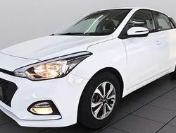 Weiß Gebraucht 2020 Hyundai i20 Trend | 14.090 € (Guter Preis)
