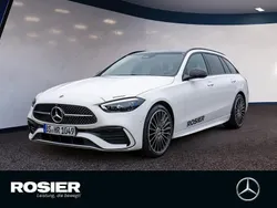 Weiß Gebraucht 2024 Mercedes C200 AMG line Kombi | 49.900 €