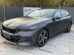 Frozen deep grey metallic Gebraucht 2025 BMW 540 M Sport Kombi | 82.990 € (Etwas zu teuer)