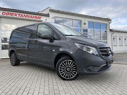 Grau Gebraucht 2019 Mercedes Vito Van / Kleinbus | 24.990 € (Fairer Preis)