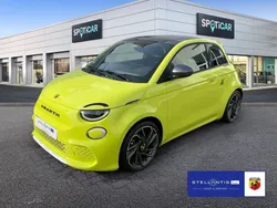 Grün Gebraucht 2025 Abarth 500e Kleinwagen | 32.480 €