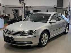 Silber Gebraucht 2014 VW Phaeton Limousine | 15.400 € (Etwas zu teuer)