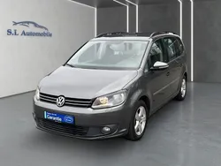 Grau Gebraucht 2013 VW Touran Trendline Van / Kleinbus | 5.490 € (Teuer)