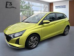 Lucid lime / met Gebraucht 2024 Hyundai i20 Trend Kleinwagen | 19.990 € (Teuer)