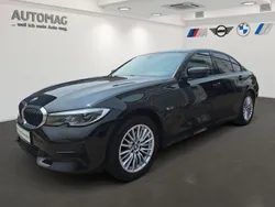 Schwarz Gebraucht 2022 BMW 320e Sport Line Limousine | 31.490 € (Etwas zu teuer)