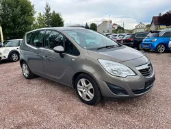 Grau Gebraucht 2010 Opel Meriva Edition Van / Kleinbus | 3.500 € (Guter Preis)