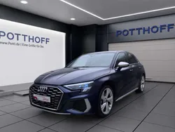 Blau Gebraucht 2023 Audi S3 Ambiente Limousine | 41.750 € (Guter Preis)
