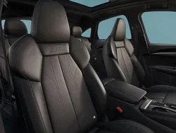 Blau Neu 2025 Audi Q5 S-Line SUV | 66.649 € (Etwas zu teuer)