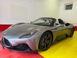 Grau Gebraucht 2023 Maserati MC20 Cabrio | 264.980 € (Superpreis)