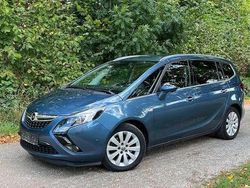 Azur blau (m2) Gebraucht 2014 Opel Zafira Tourer Innovation Van / Kleinbus | 5.499 € (Guter Preis)