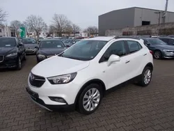 Weiß Gebraucht 2018 Opel Mokka X Design Edition SUV | 15.900 € (Fairer Preis)