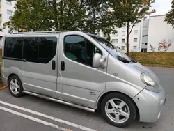 Silber Gebraucht 2006 Opel Vivaro Van | 10.500 €