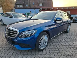 Blau Gebraucht 2015 Mercedes C250 Limousine | 19.700 € (Fairer Preis)