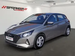 Brass / met Gebraucht 2023 Hyundai i20 Comfort Limousine | 18.550 € (Fairer Preis)