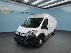 Weiß Gebraucht 2024 Citroën Jumper Van / Kleinbus | 26.949 € (Fairer Preis)