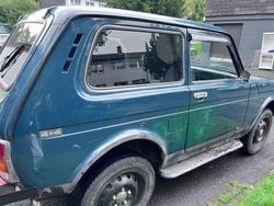 Grün Gebraucht 2006 Lada niva SUV | 2.150 € (Guter Preis)