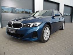 Blau Gebraucht 2022 BMW 320 Performance Kombi | 29.990 € (Guter Preis)
