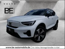 Weiß Gebraucht 2023 Volvo XC40 Core SUV | 32.950 € (Superpreis)