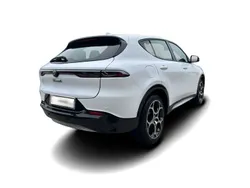Weiss Gebraucht 2024 Alfa Romeo Tonale Ti SUV | 33.853 € (Etwas zu teuer)