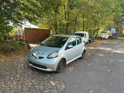 Silber Gebraucht 2007 Toyota Aygo Kleinwagen | 2.500 € (Fairer Preis)