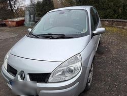 Silber Gebraucht 2008 Renault Mégane III Van / Kleinbus | 950 €