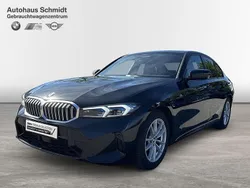 Saphirschwarz Gebraucht 2024 BMW 320 M Sport Limousine | 41.390 € (Fairer Preis)