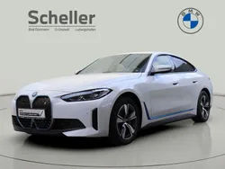 Alpinweiss iii Gebraucht 2022 BMW i4 Sport Line Limousine | 37.900 € (Guter Preis)