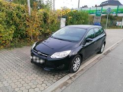 Schwarz Gebraucht 2014 Ford Focus Kombi | 3.650 € (Guter Preis)