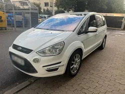 Weiß Gebraucht 2011 Ford S-MAX S Van / Kleinbus | 6.700 €