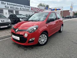 Hellrot Gebraucht 2012 Renault Twingo Expression Kleinwagen | 2.899 € (Fairer Preis)