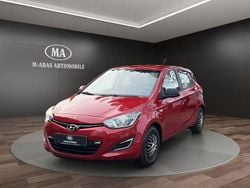 Rot Gebraucht 2014 Hyundai i20 Edition Limousine | 4.499 € (Fairer Preis)