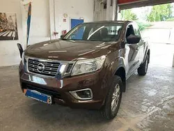 Braun Gebraucht 2020 Nissan Navara Acenta Abholung | 26.990 € (Guter Preis)