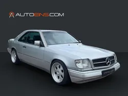 Silber Gebraucht 1992 Mercedes E300 Coupé | 7.888 €